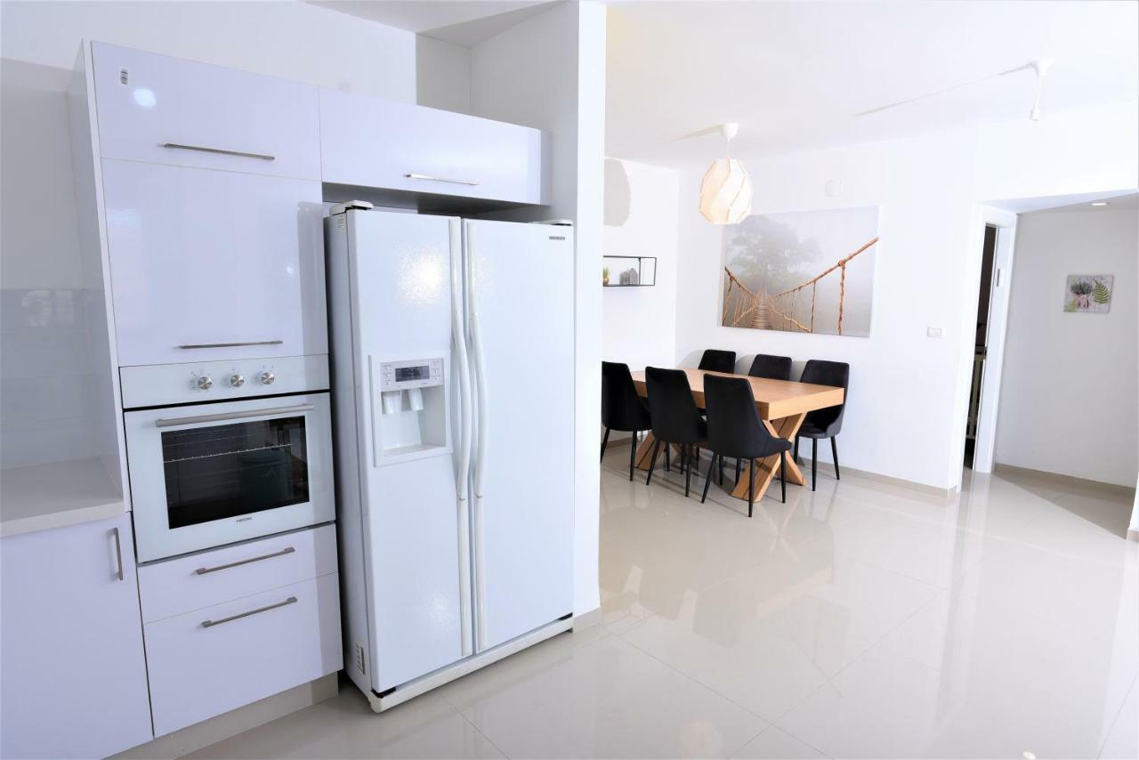 Aristone Luxury Apartment Tyberiada Zewnętrze zdjęcie